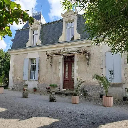 La Grelauderie 7 * Saintes